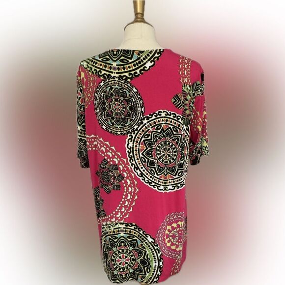 Gorgeous Multiples top! - Picture 7 of 8